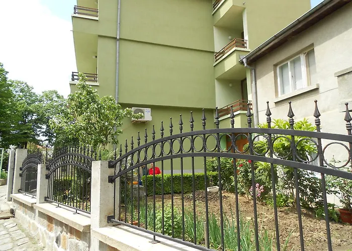 Nelly Guest House